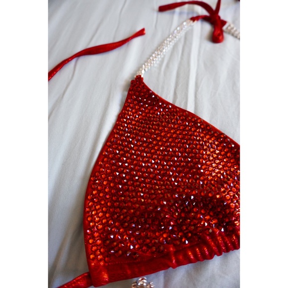 NPC Bikini, RED - Picture 5 of 9